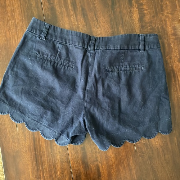 J Crew scalloped linen shorts Sz 8 - Picture 2 of 4